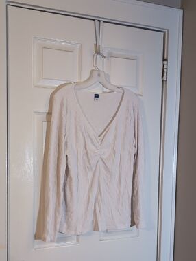 Old Navy Cream Ribbed V-Neck Long Sleeve Top with Front Ruche